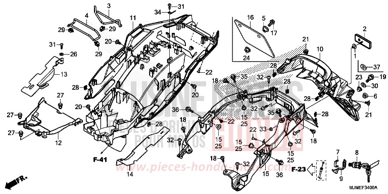 GARDE-BOUE ARRIERE de VFR800X "Crossrunner" PEARL GLARE WHITE (NHB53) 2015